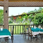 Club Serena Отель Алания
