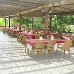 Club Serena Отель