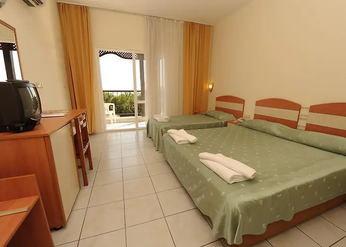 Club Serena Hotel 3*