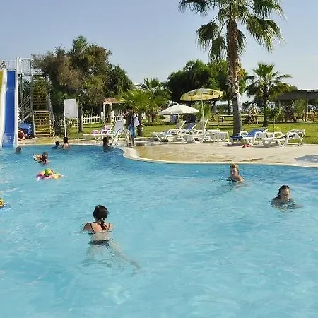 Отель Club Serena 3*